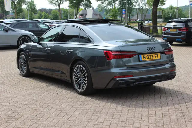 Audi A6 view 4