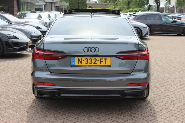 Audi A6 view 16