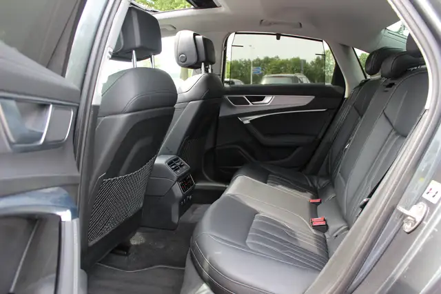 Audi A6 view 12