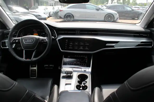 Audi A6 view 3