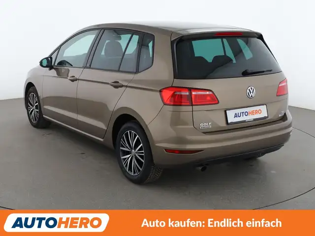 Volkswagen Golf Sportsvan view 4