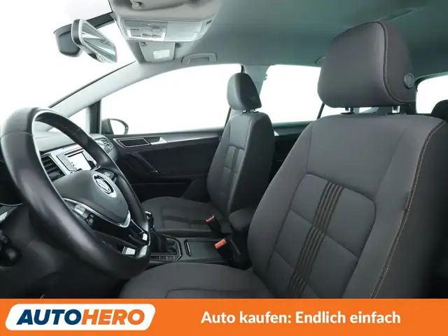 Volkswagen Golf Sportsvan view 10