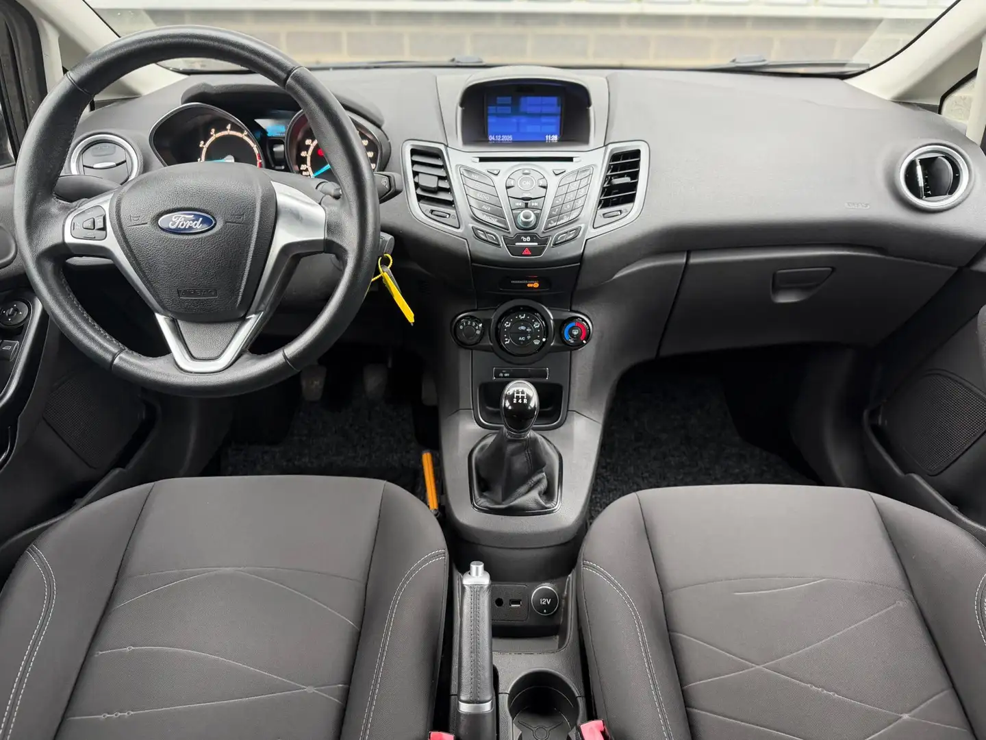 Ford Fiesta 1.0 Style |Airco|Navi|Bluetooth|5 Deurs|Start/Stop Zwart - 2