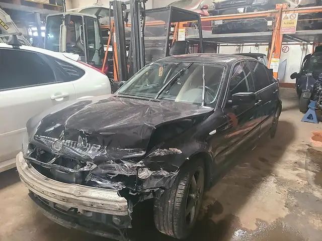 BMW 330 d LIM E46 M57Österreich-Paket -Totalschaden- Ke...
