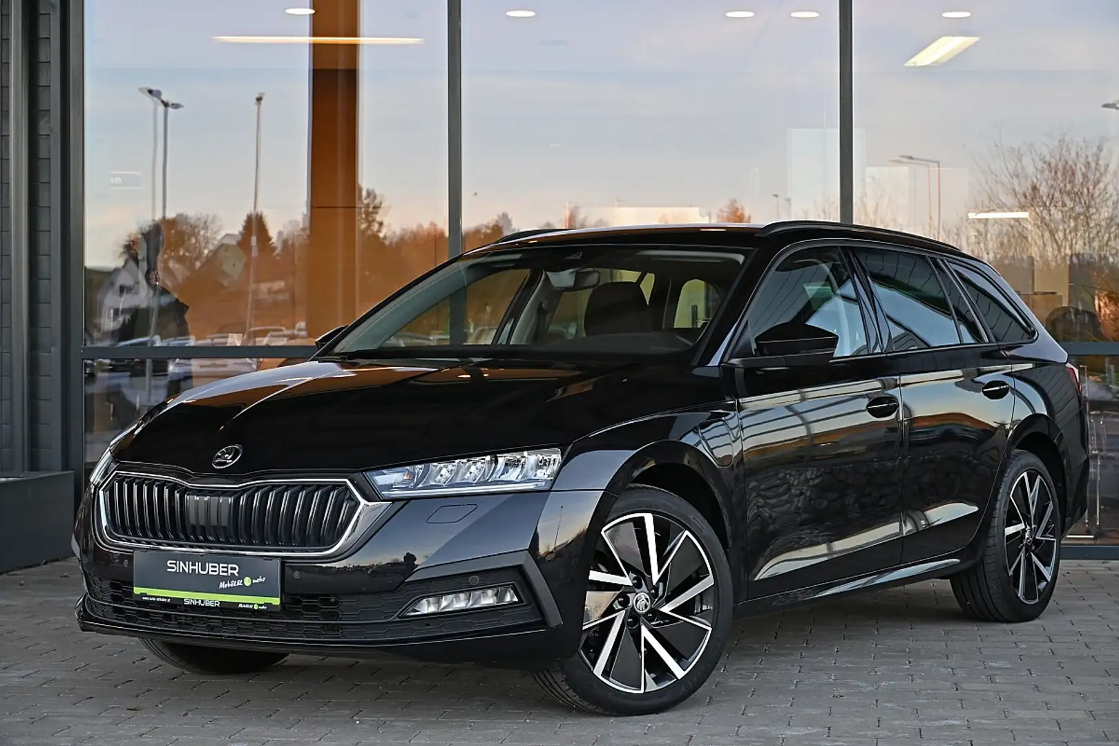 Skoda Octavia Combi 1,5 iV Style DSG ACC, AHK abnehmbar, DCC,... Noir - 1