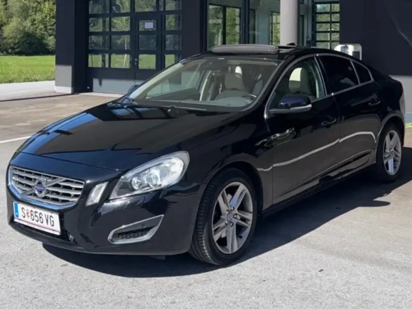 Volvo S60 S60 2,4D Aut. Schwarz - 1