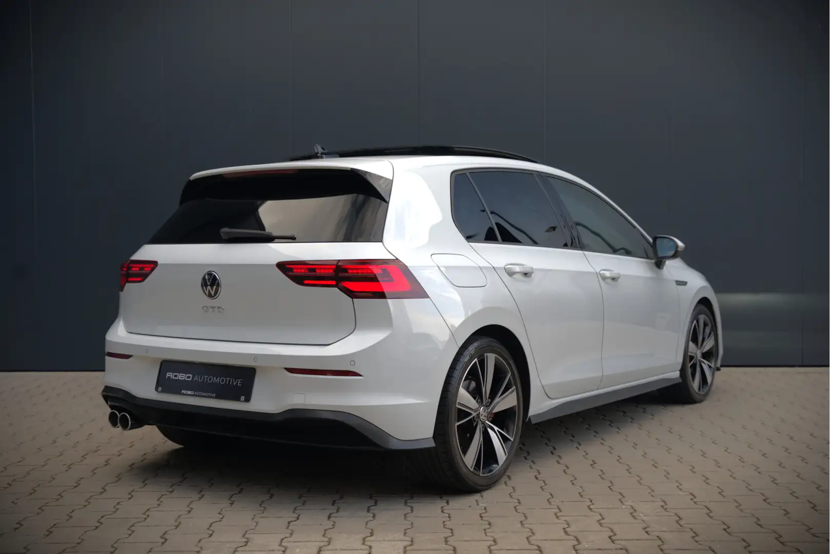 Volkswagen Golf GTD 2.0 TDI | Panoramadak | Stoelverwarming | Stuurver Wit - 2