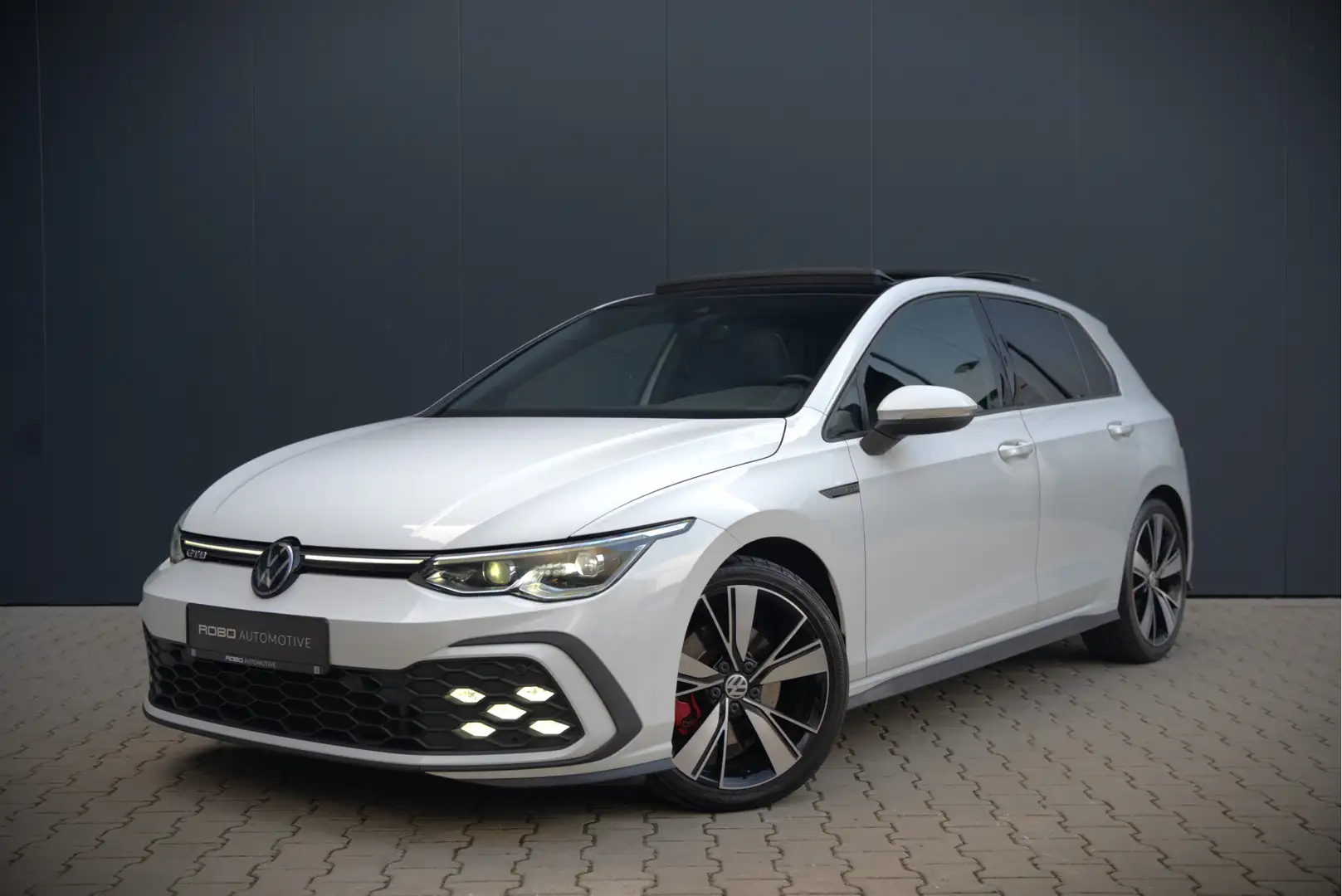 Volkswagen Golf GTD 2.0 TDI | Panoramadak | Stoelverwarming | Stuurver Wit - 1