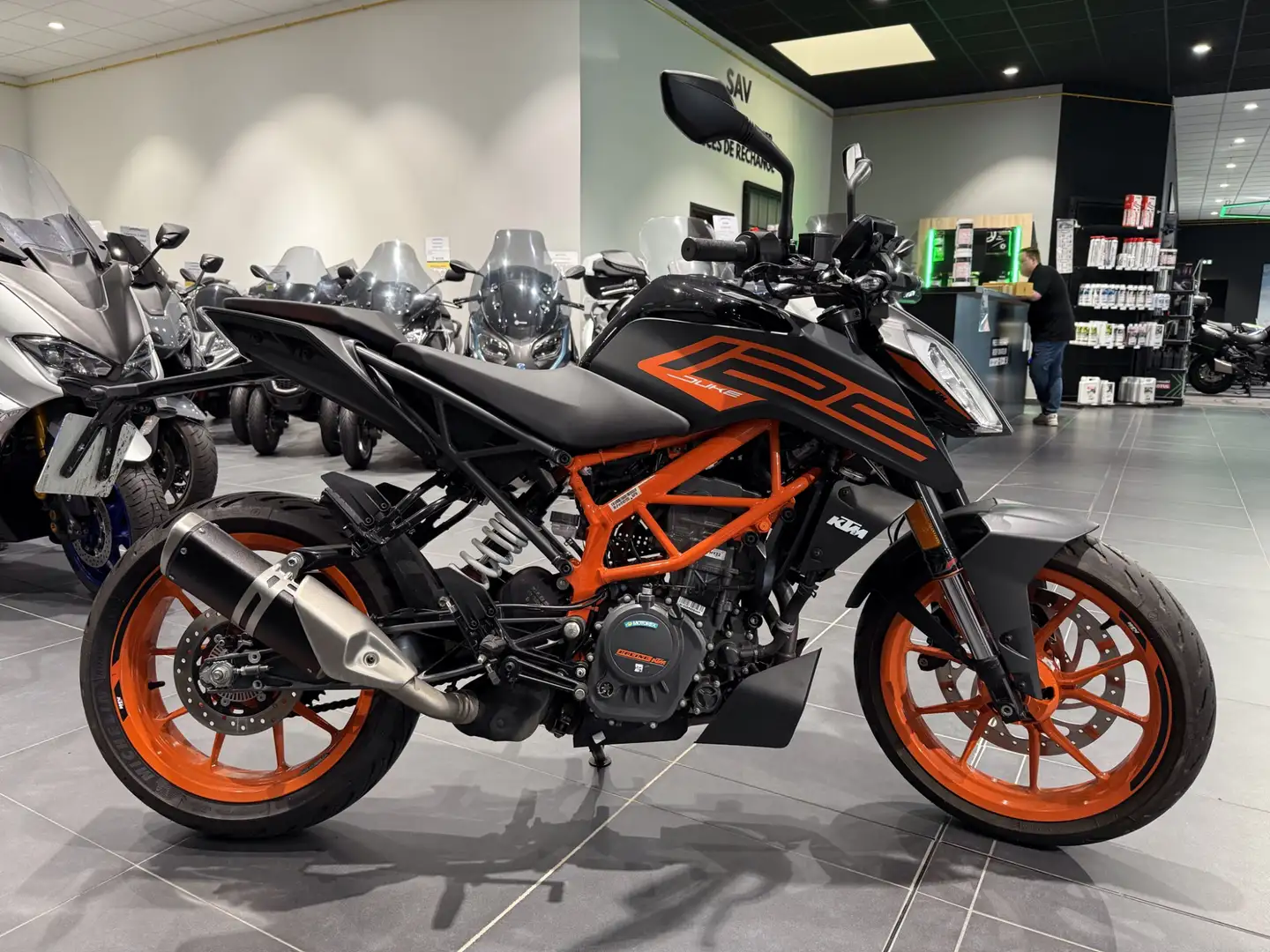 KTM 125 Duke Schwarz - 2