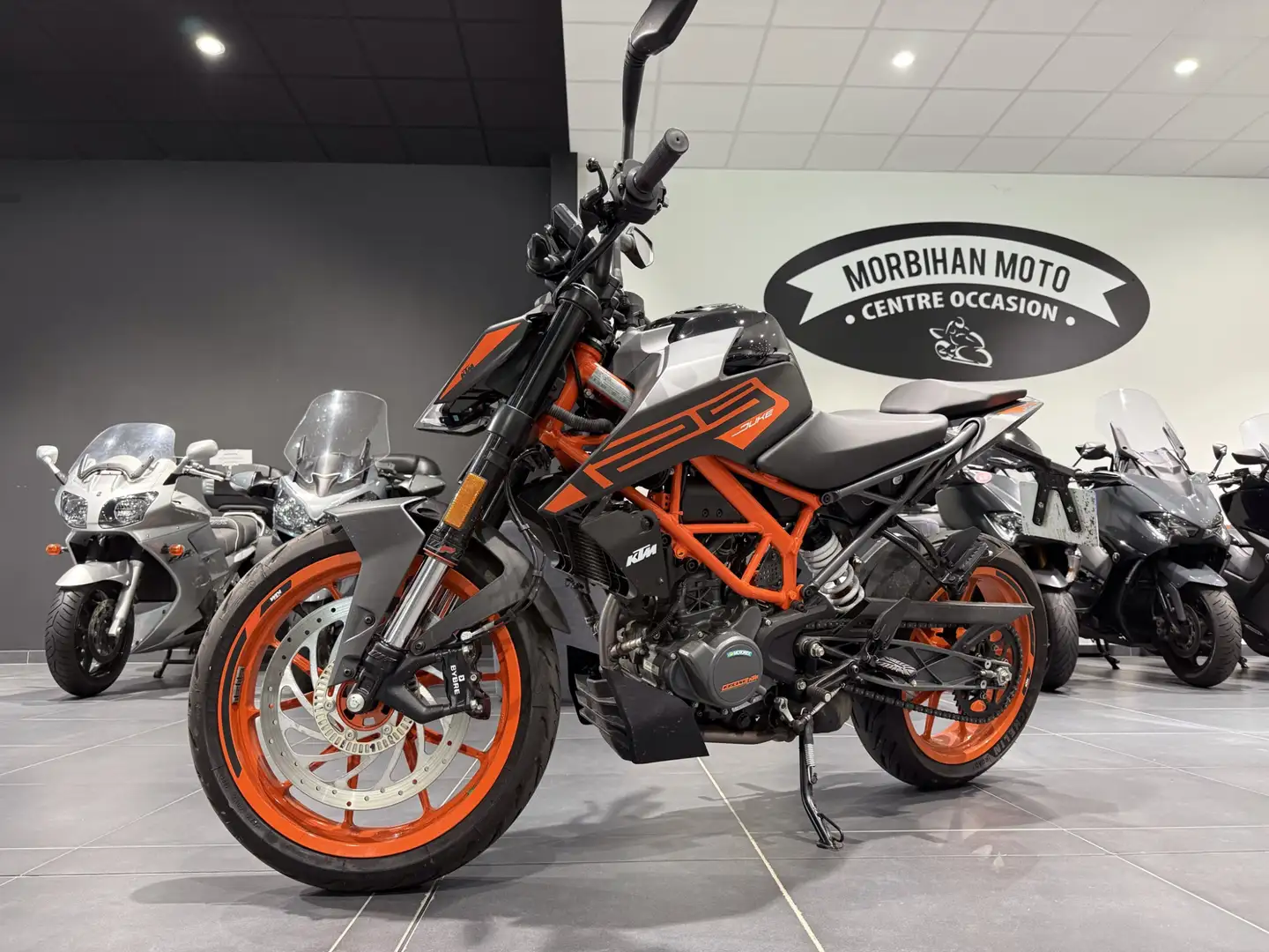 KTM 125 Duke Schwarz - 1