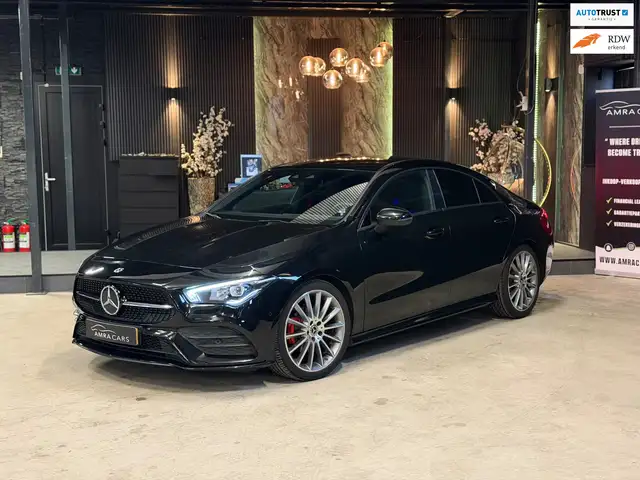 Mercedes-Benz CLA 180 AMG|BOMVOL!