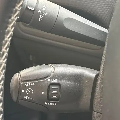 Peugeot 2008 view 13