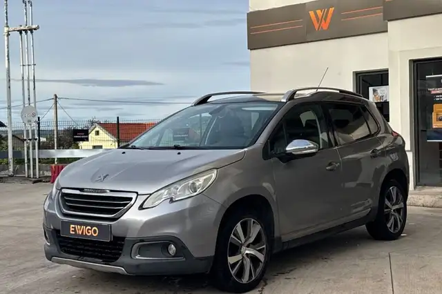 Peugeot 2008 view 6