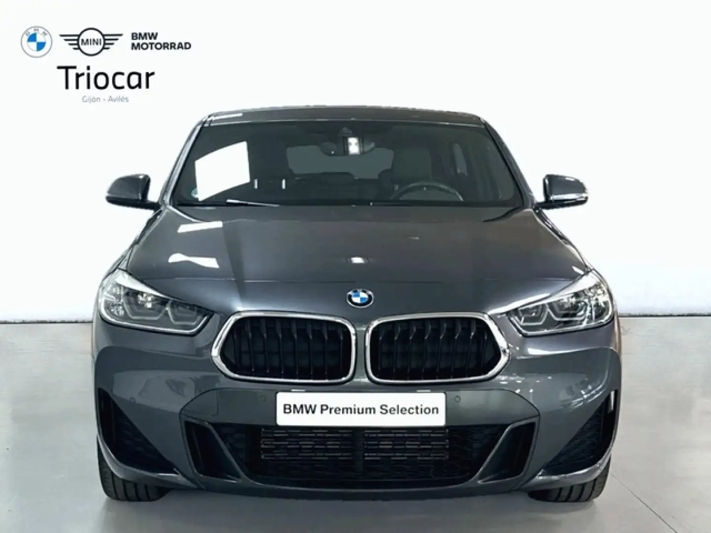BMW X2 sDrive 18d Grijs - 2