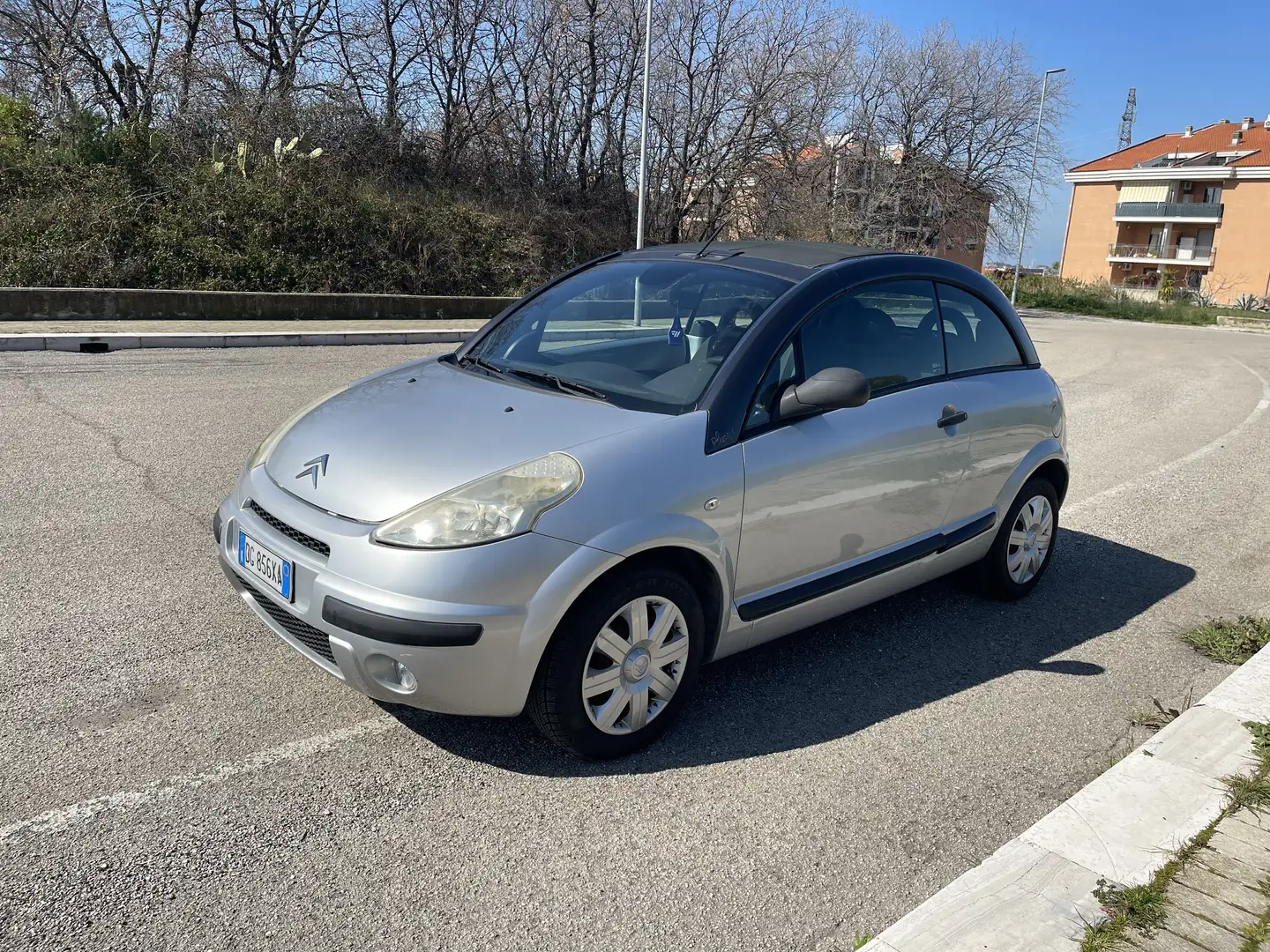 Citroen C3 Pluriel 1.4 hdi Pack Techno D&G crist.a taglio dia - 1
