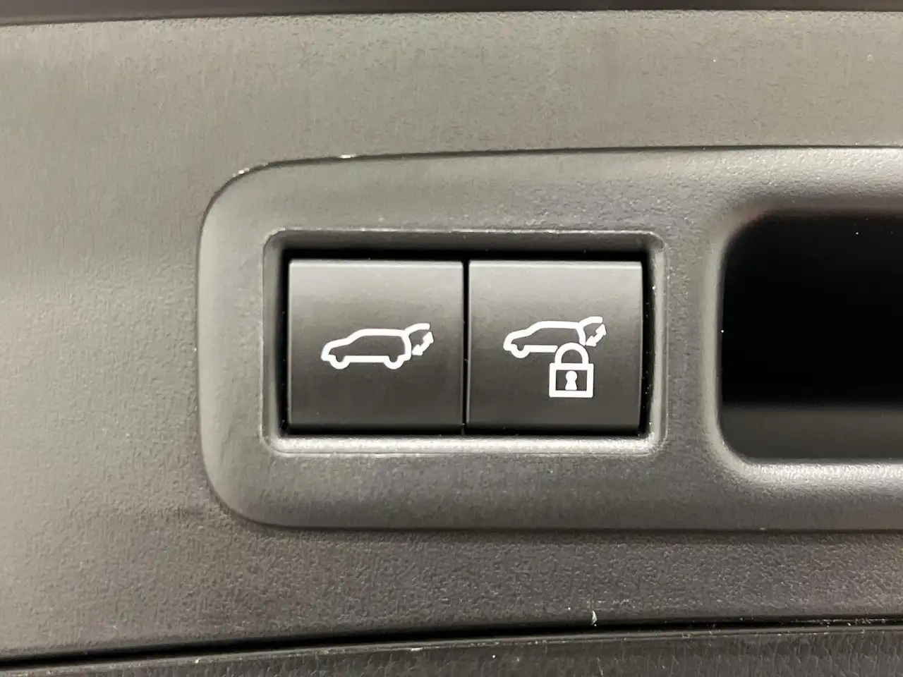 Lexus UX photo Lexus UX