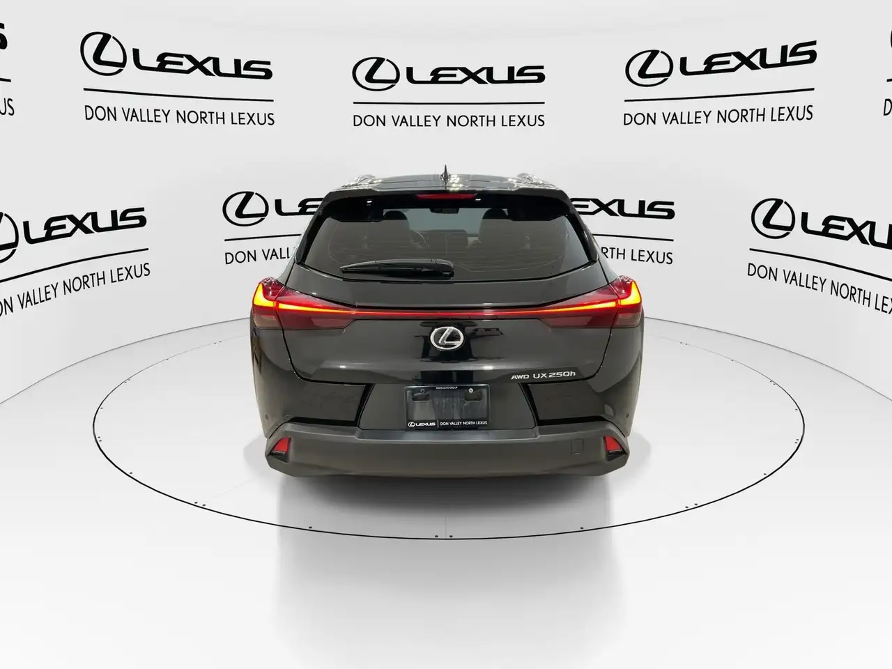 Lexus UX photo Lexus UX