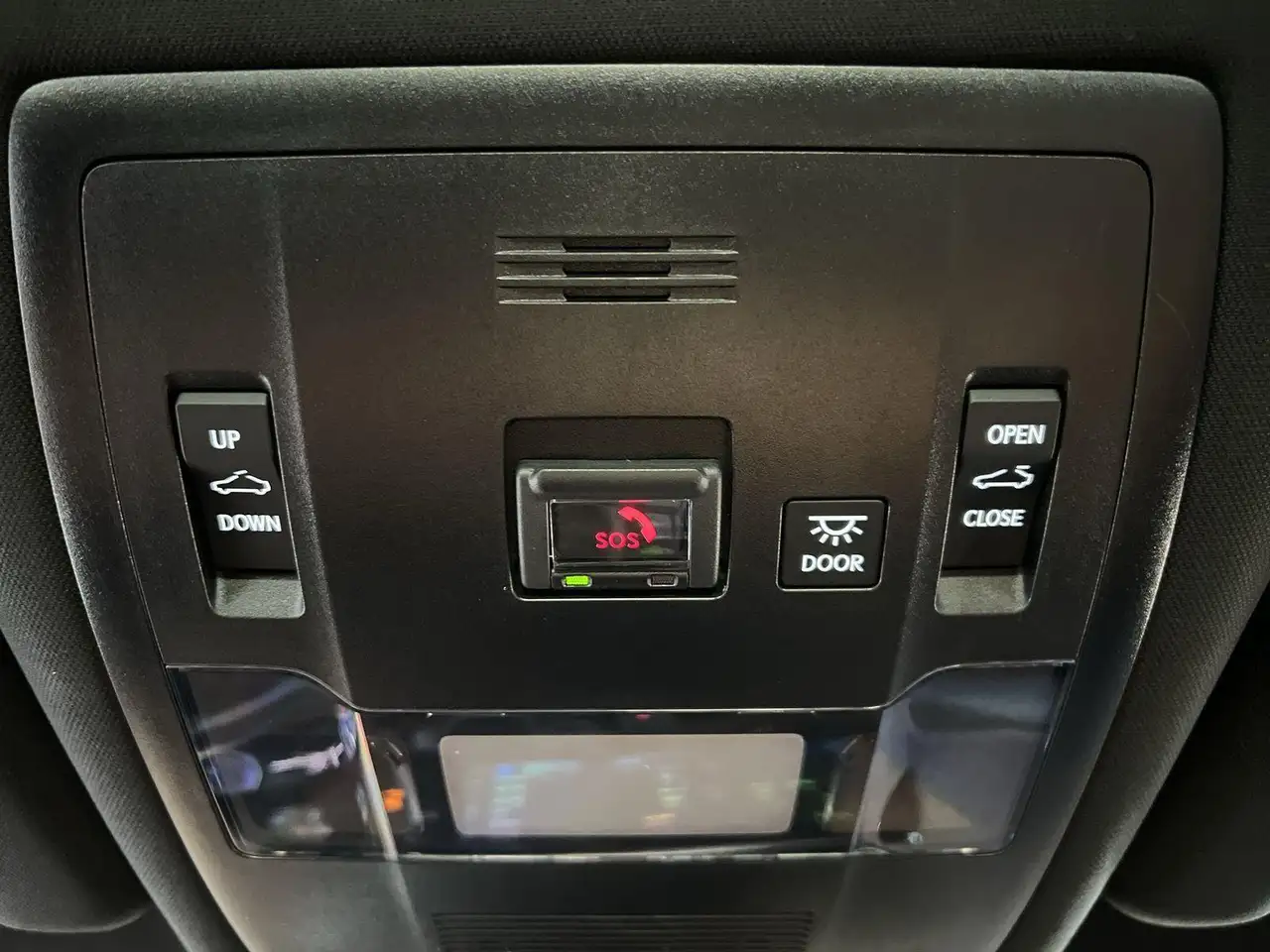 Lexus UX photo Lexus UX