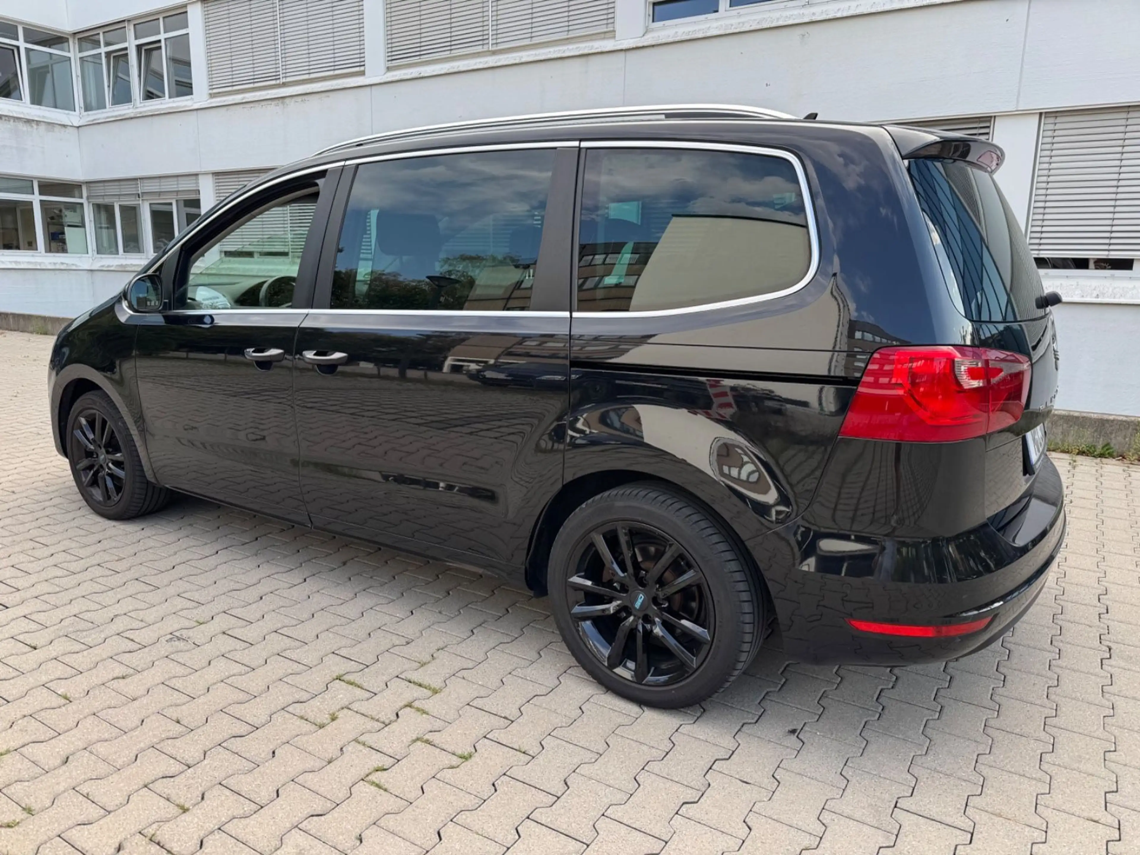 SEAT Alhambra Style Allrad 7 SITZER — photo 3