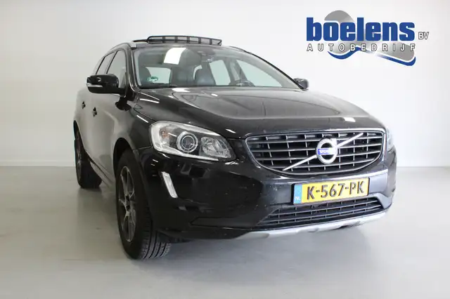 Volvo XC60 2.0 D3 FWD Momentum | APK: 04-2027 | CLIMA | PANO-