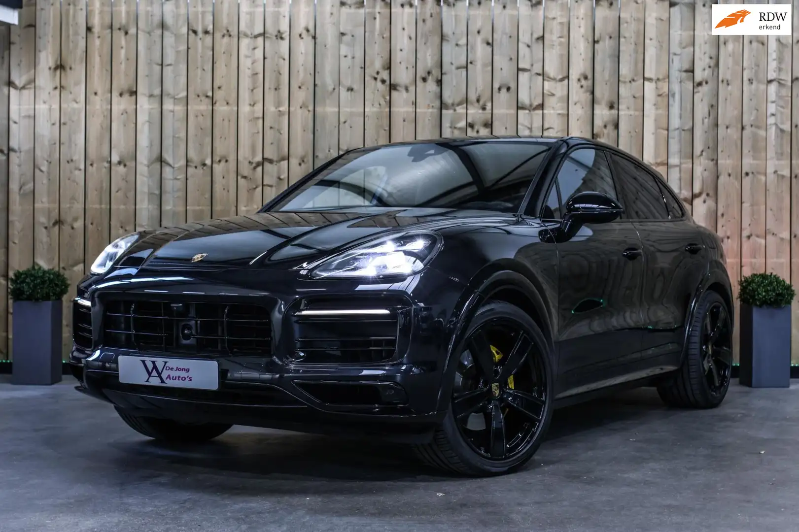 Porsche Cayenne Coupé 3.0 E-Hybrid *Pano*Sport Design*360 Camera*S Noir - 1