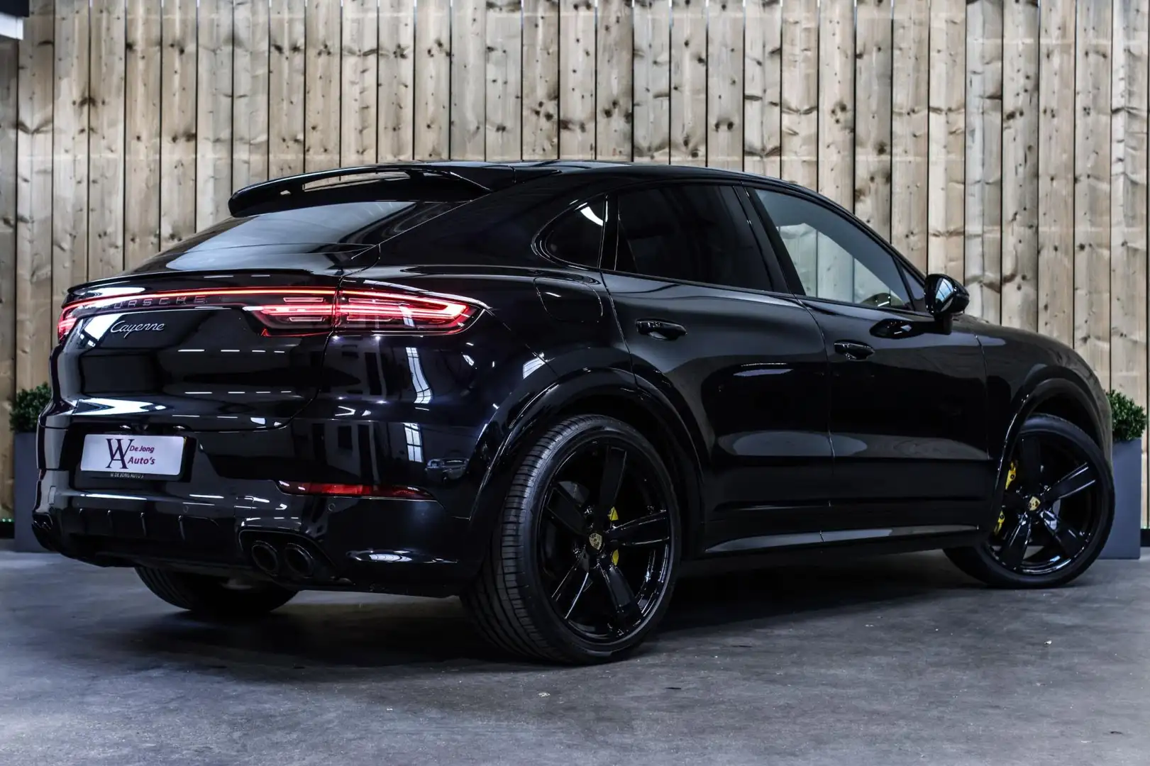 Porsche Cayenne Coupé 3.0 E-Hybrid *Pano*Sport Design*360 Camera*S Noir - 2