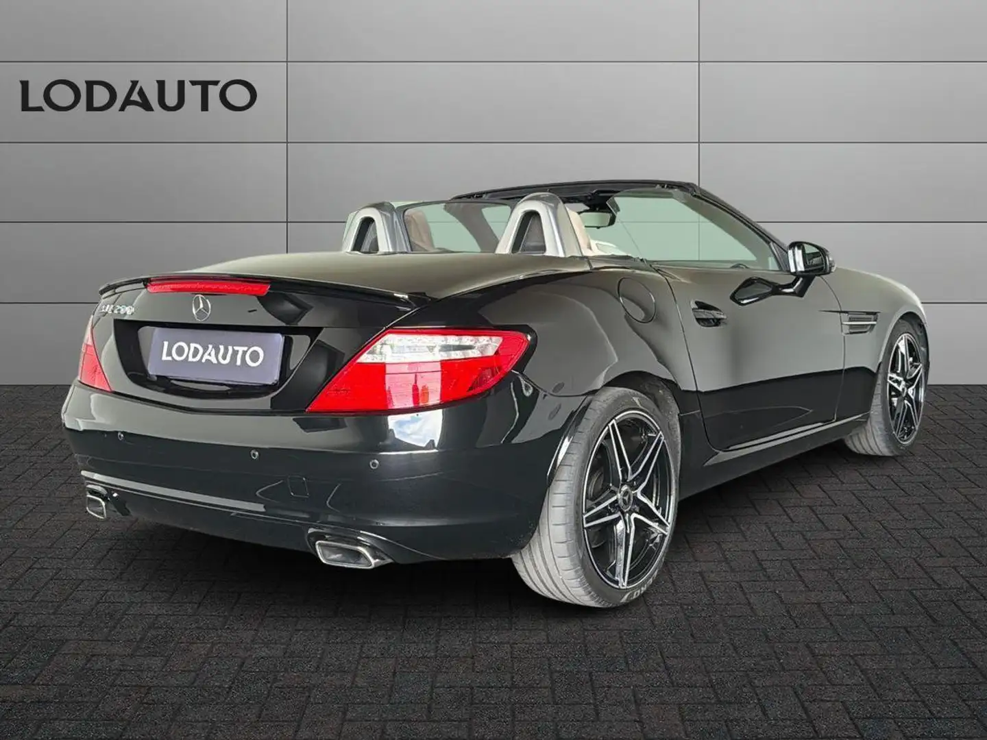Mercedes-Benz SLK SLK 200 BlueEfficiency Sport Schwarz - 2
