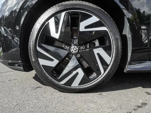 Volkswagen Id.7 view 7