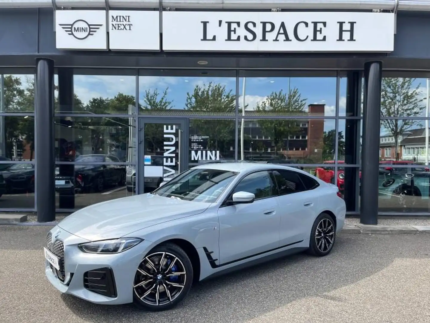 BMW i4 xDrive40 401ch M Sport Gris - 1
