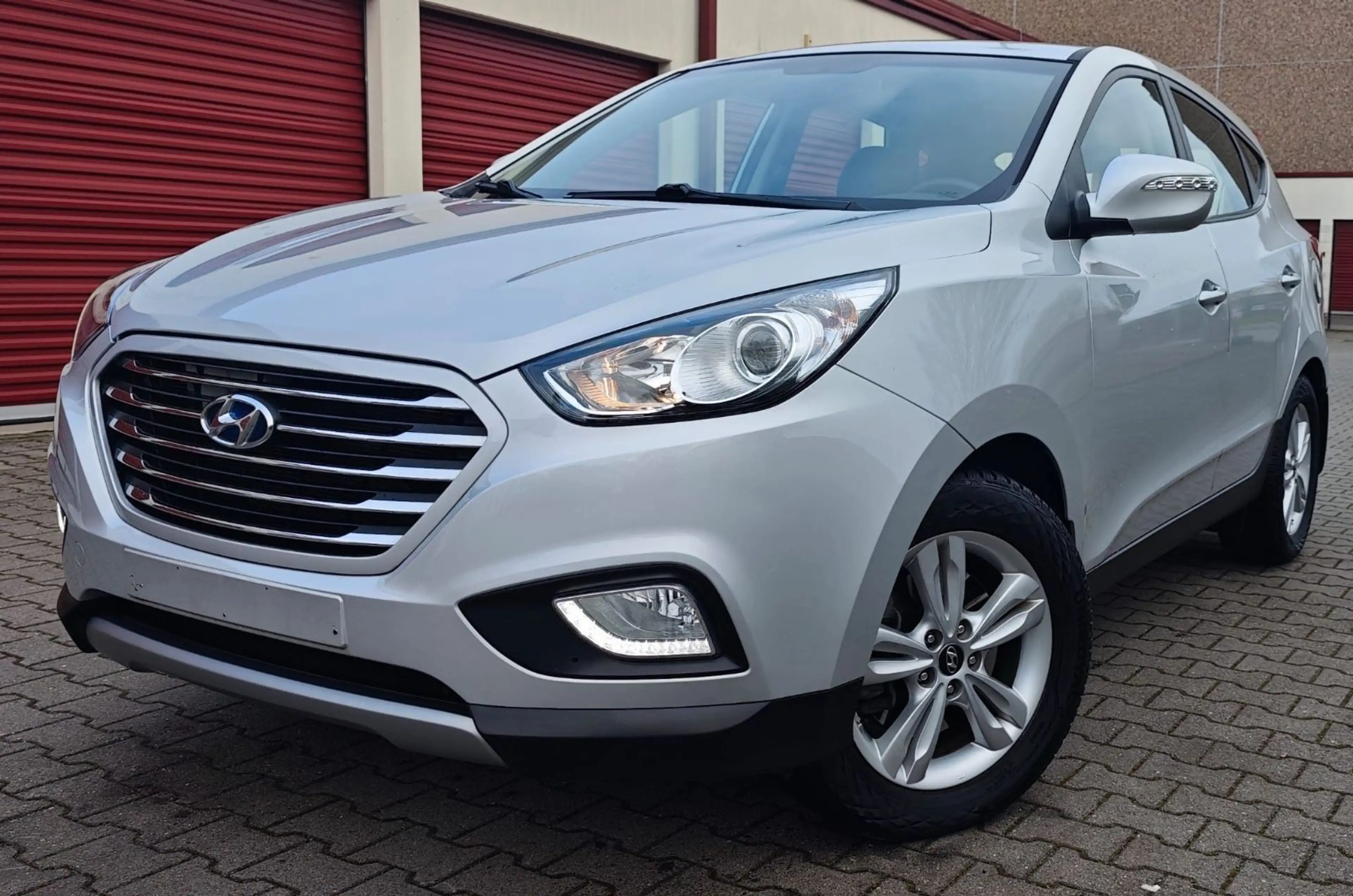 Hyundai iX35 Fuel Cell Wasserstoff Leder Wenig KM — photo 2