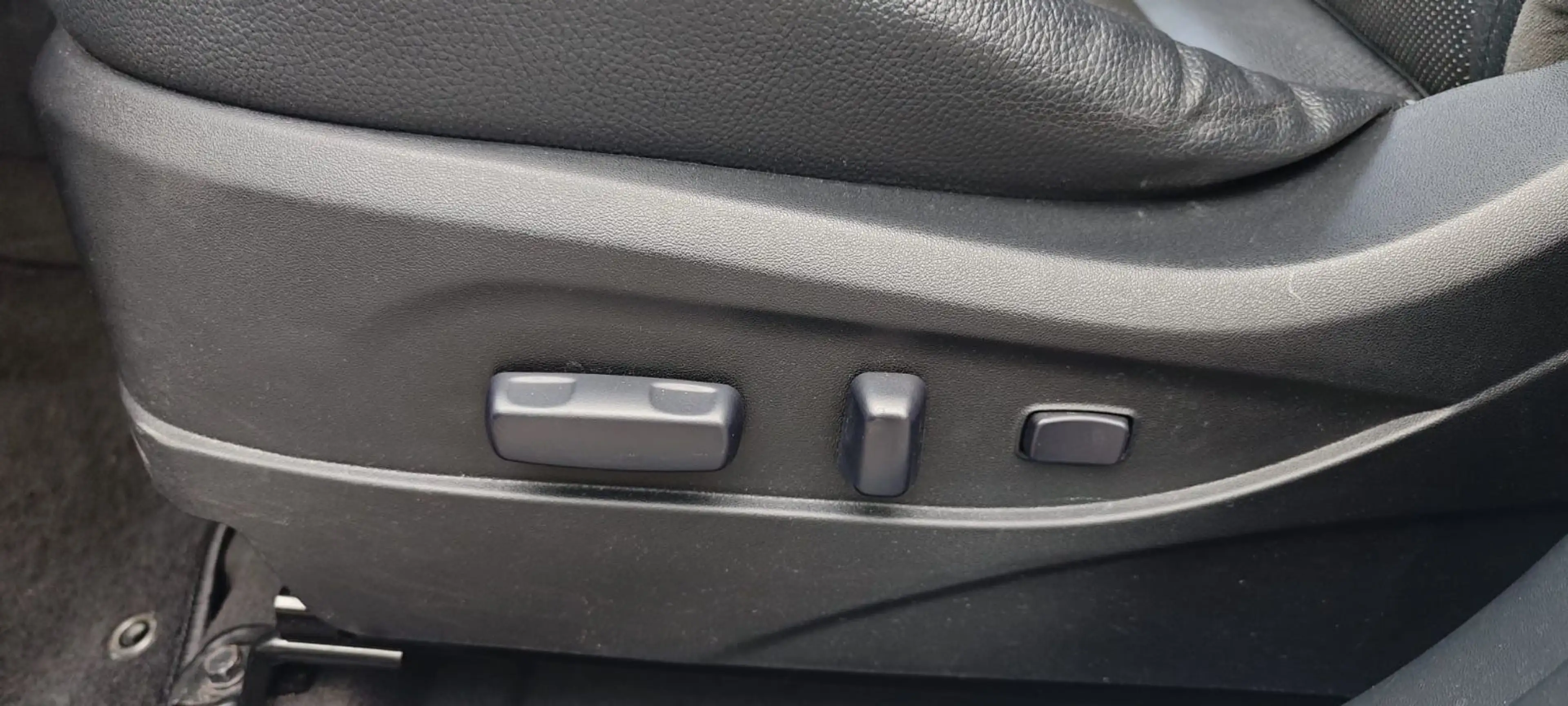 Hyundai iX35 Fuel Cell Wasserstoff Leder Wenig KM — photo 13