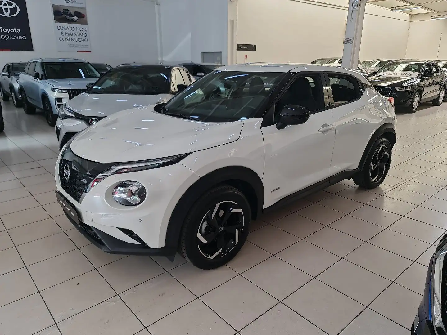Nissan Juke 1.6 HEV N-Connecta Bianco - 1