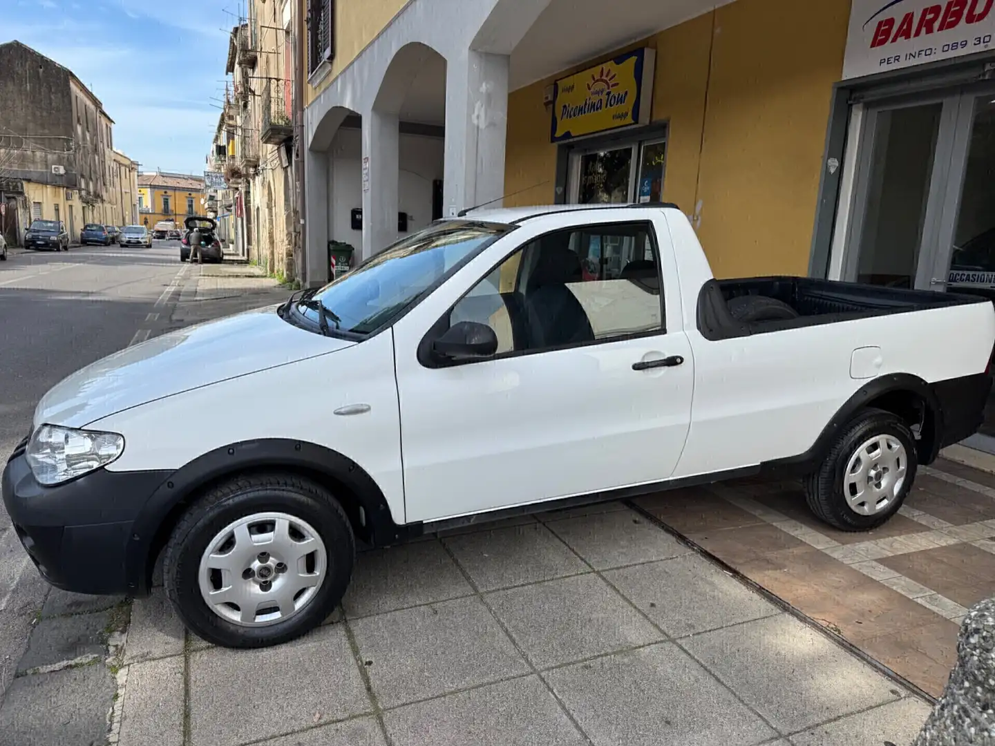 Fiat Strada 1.3 MJT Pick-up Weiß - 2