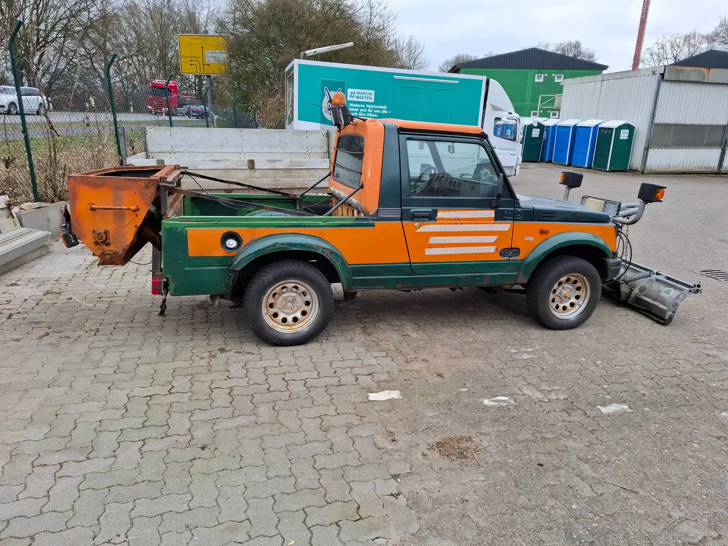 Suzuki Santana Samurai - 1