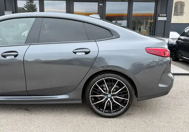 BMW 2 Series view 7