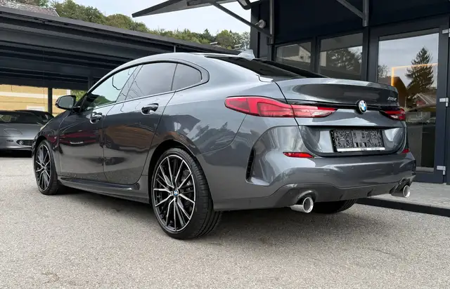 BMW 2 Series view 9