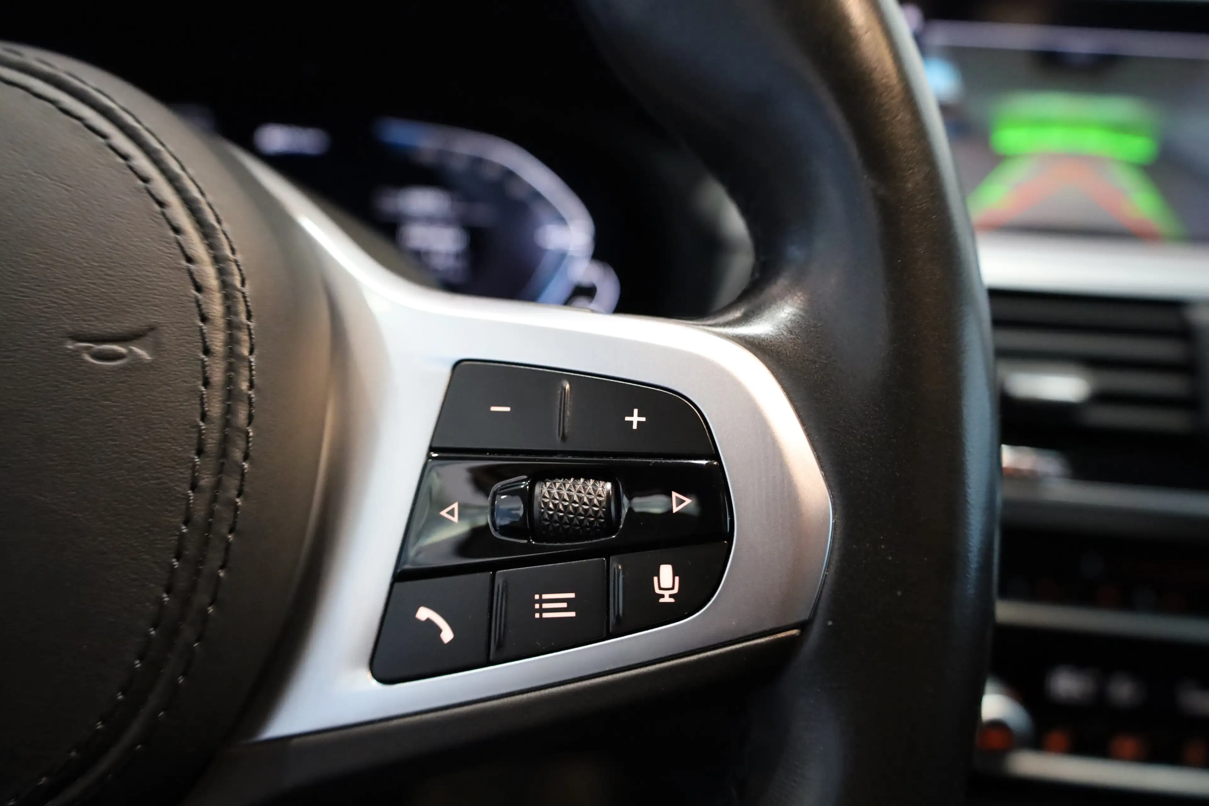 BMW X3 xDrive30e PHEV Advantage Gestiksteuerung DAB — photo 10
