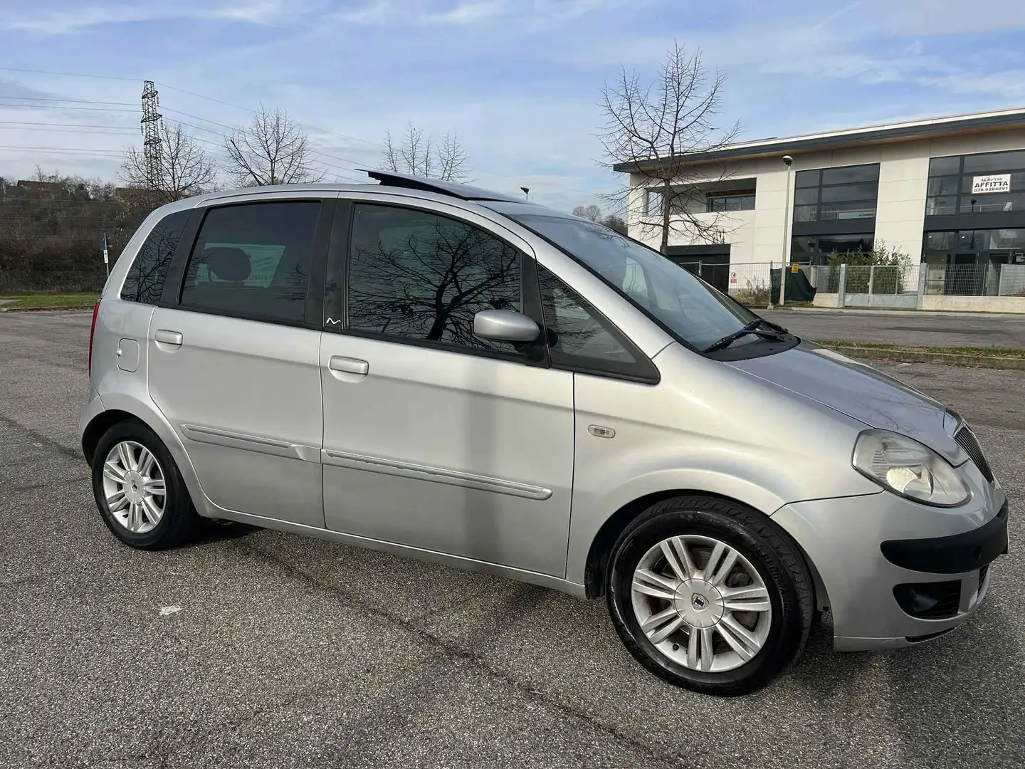 Lancia MUSA Musa I 2004 1.3 mjt Platino Plus 90cv Grigio - 2