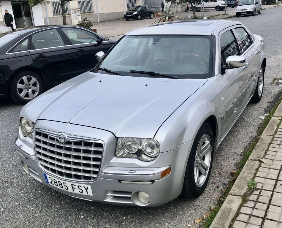 Chrysler 300C 3.0CRD Aut. - foto 1