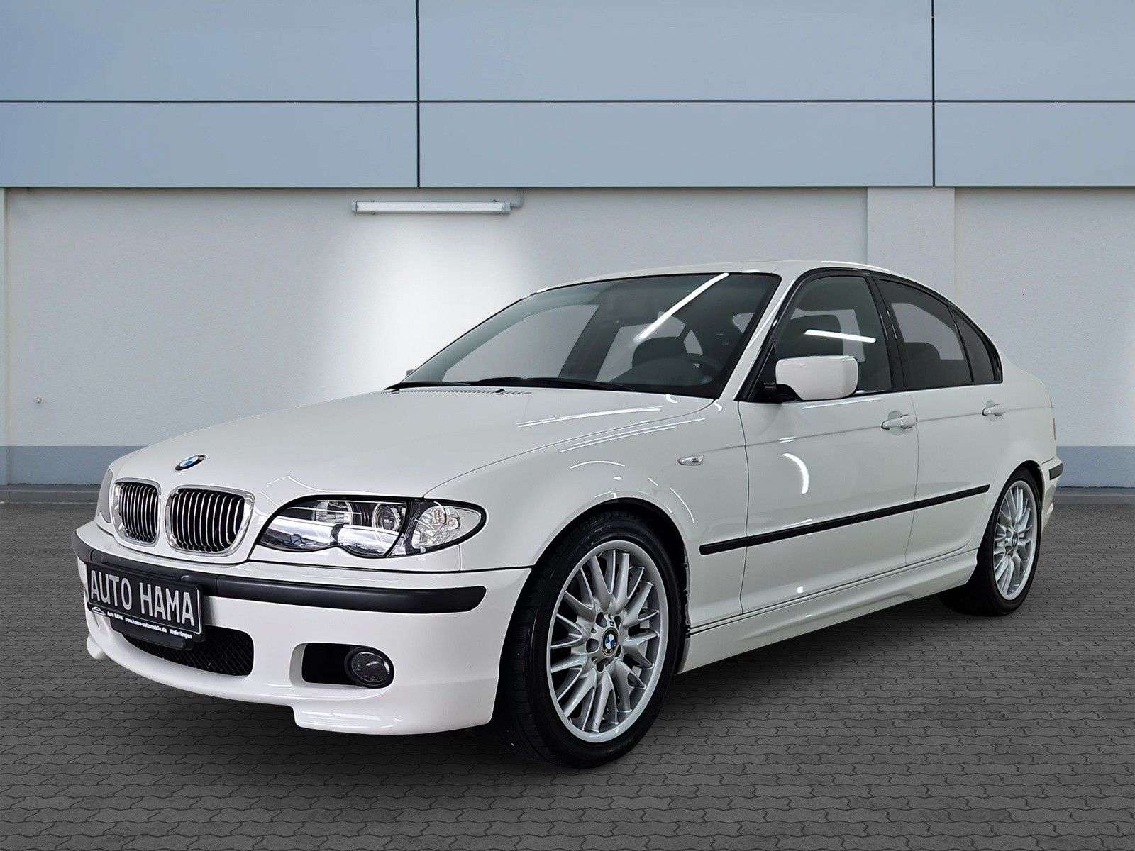 BMW 330