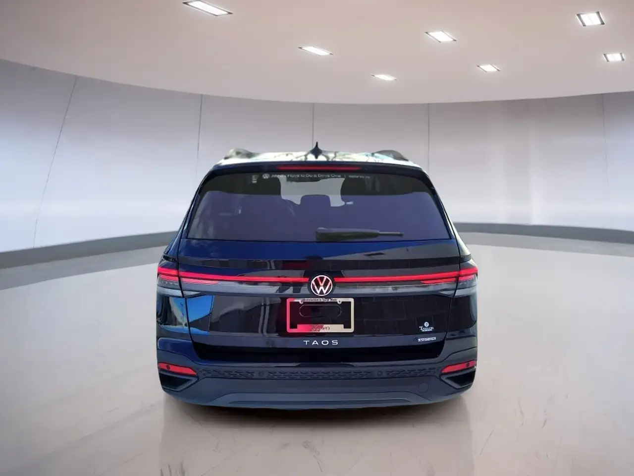 Volkswagen Taos photo Volkswagen Taos