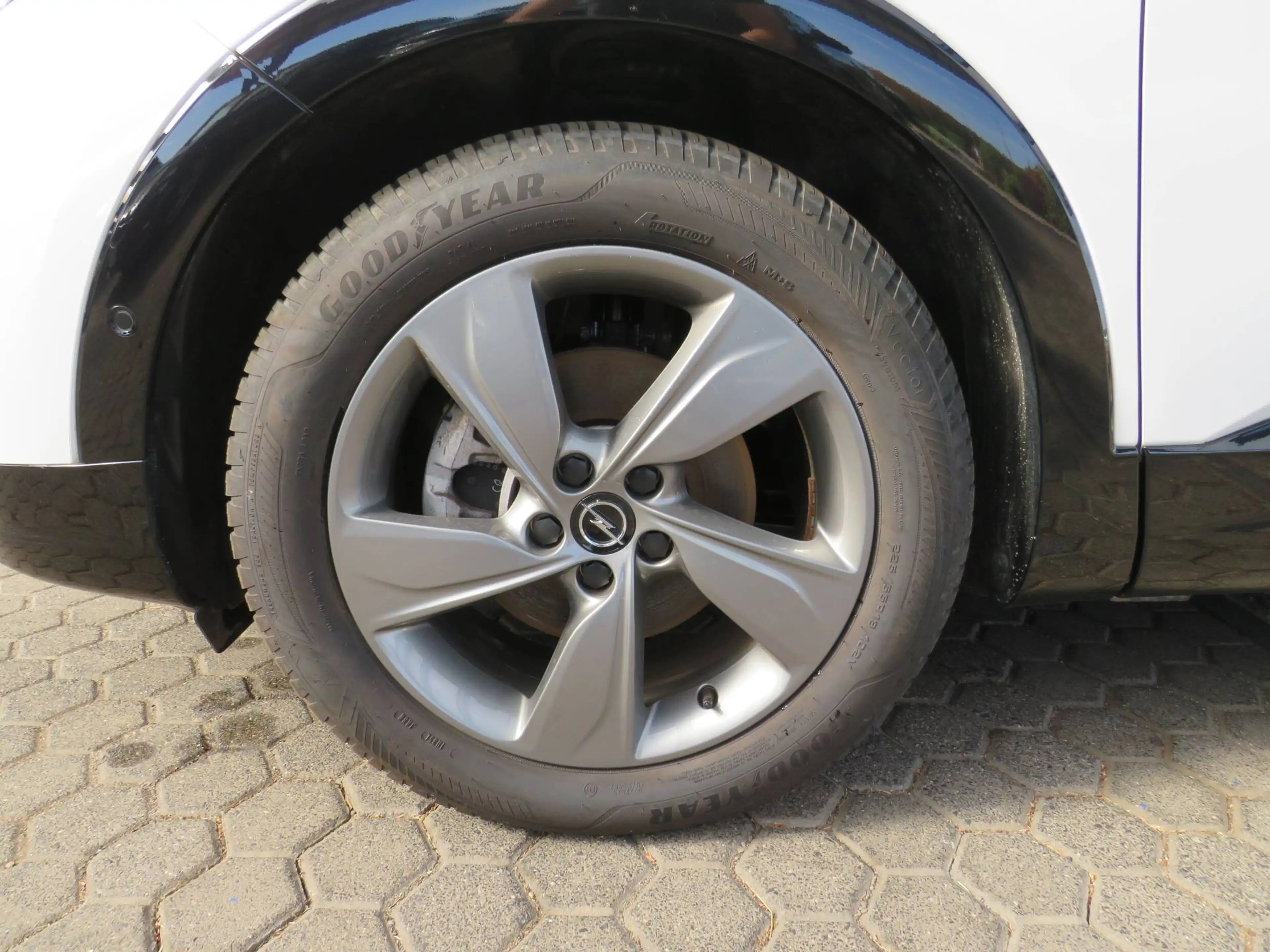 Opel Grandland GS LED Navi 360°-RFK LMF Teilleder — photo 7