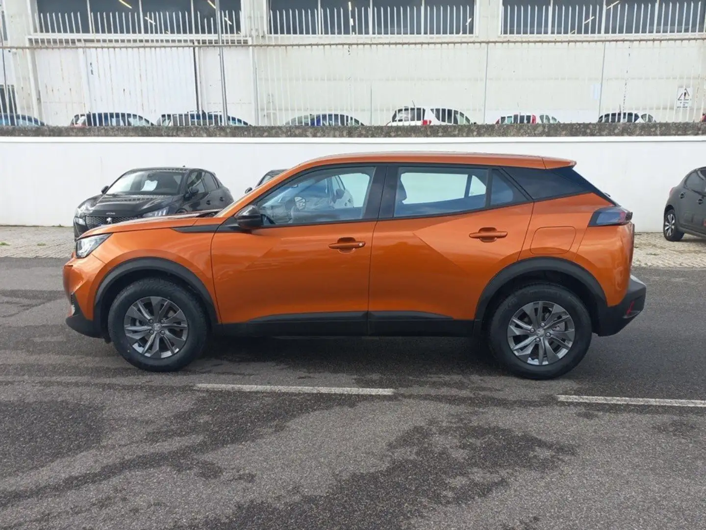 Peugeot 2008 PureTech 100 Active Pack S/S Rosso - 2
