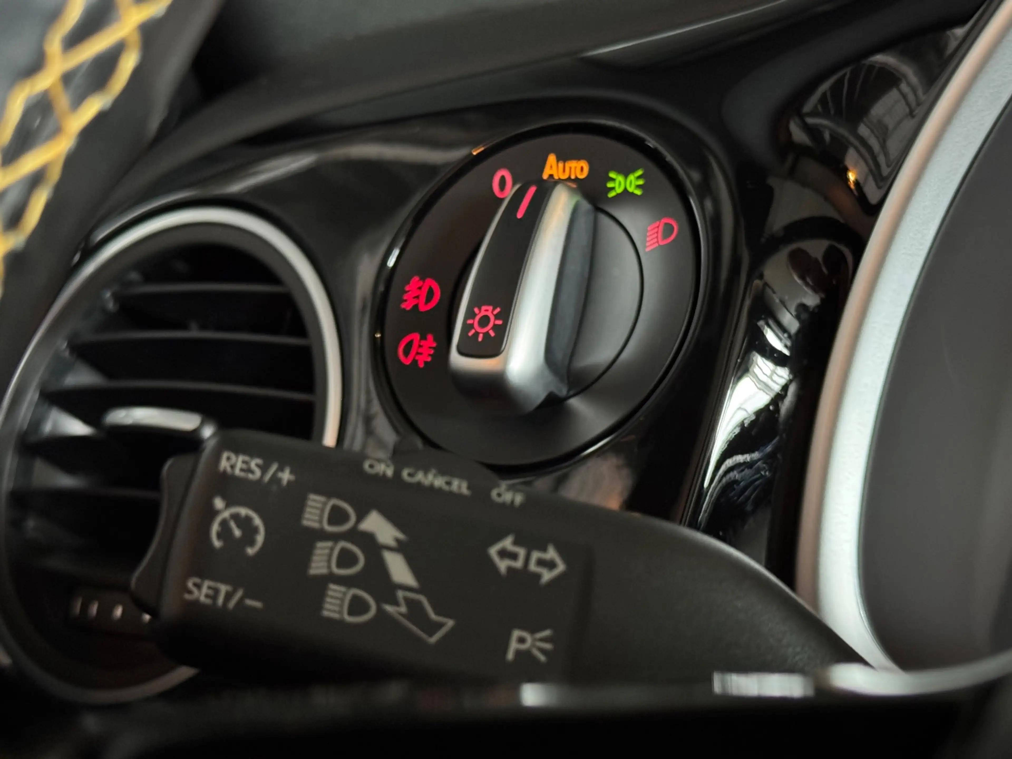 Volkswagen Beetle Cabriolet 1.2 TSI DUNE. 29.922 Km / Org NL / 1 Eig — photo 15