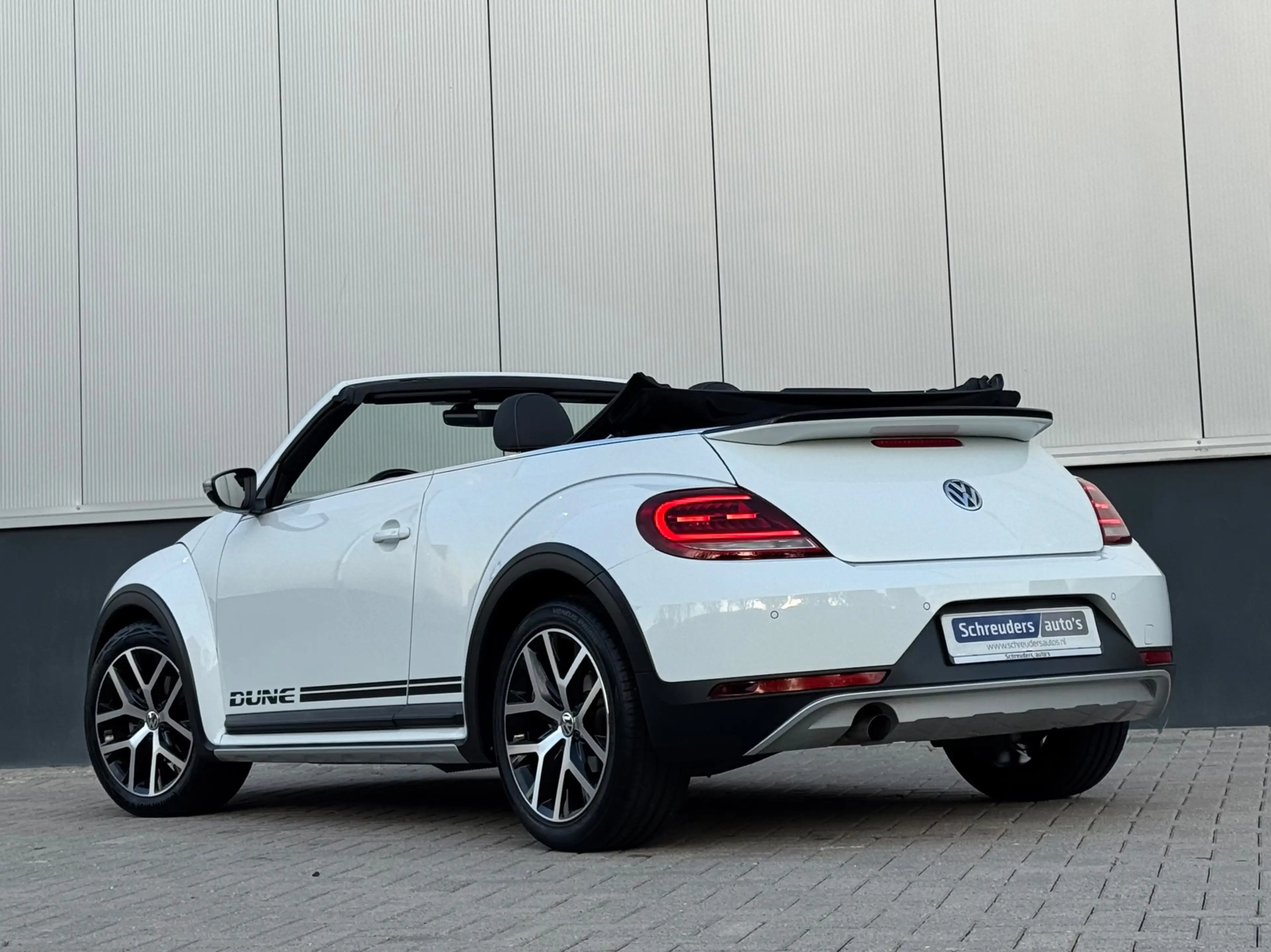 Volkswagen Beetle Cabriolet 1.2 TSI DUNE. 29.922 Km / Org NL / 1 Eig — photo 3