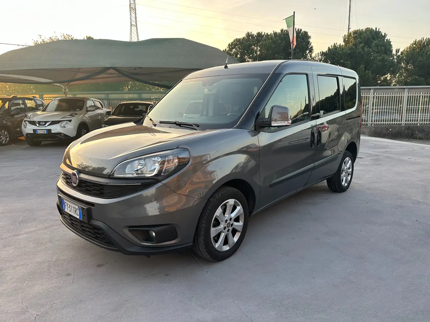 Fiat Doblo Doblo 1.6 mjt 16v E6 Grigio - 1