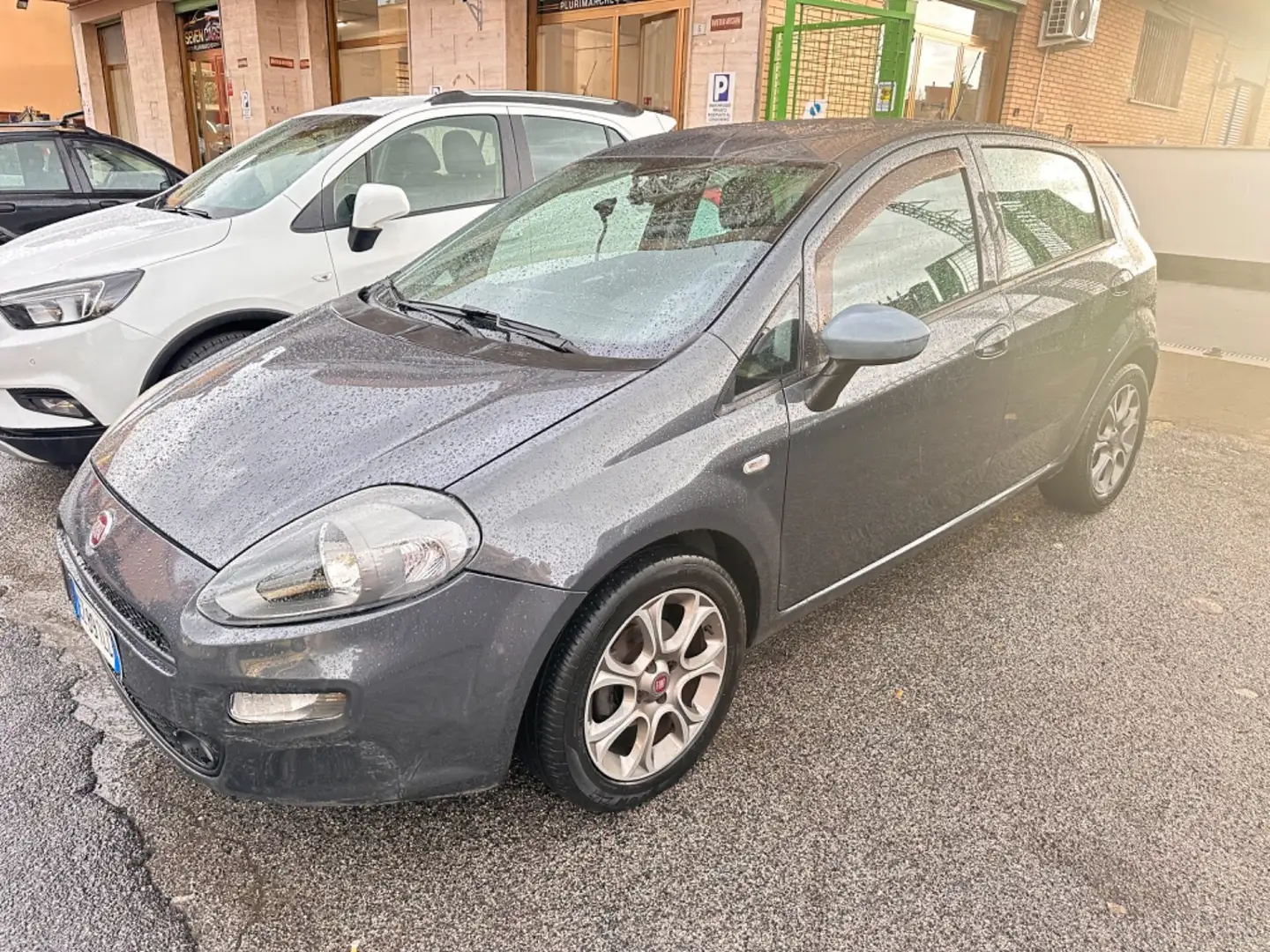 Fiat Punto Punto III 2012 5p 1.3 mjt II 16v Lounge 75cv E5+ Gris - 1