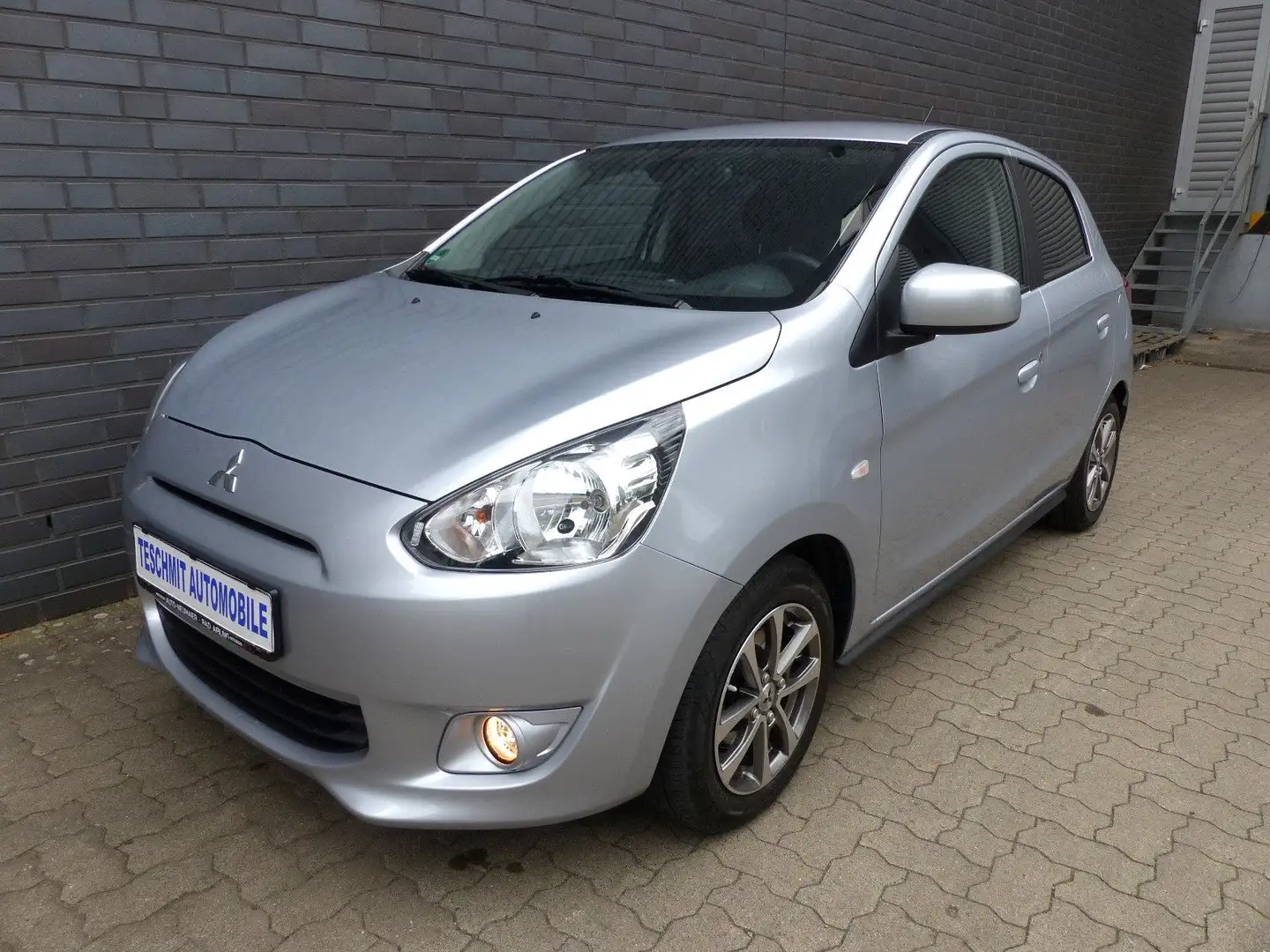Mitsubishi Space Star Klassik Kollektion+ Automatik/Klima Silber - 2