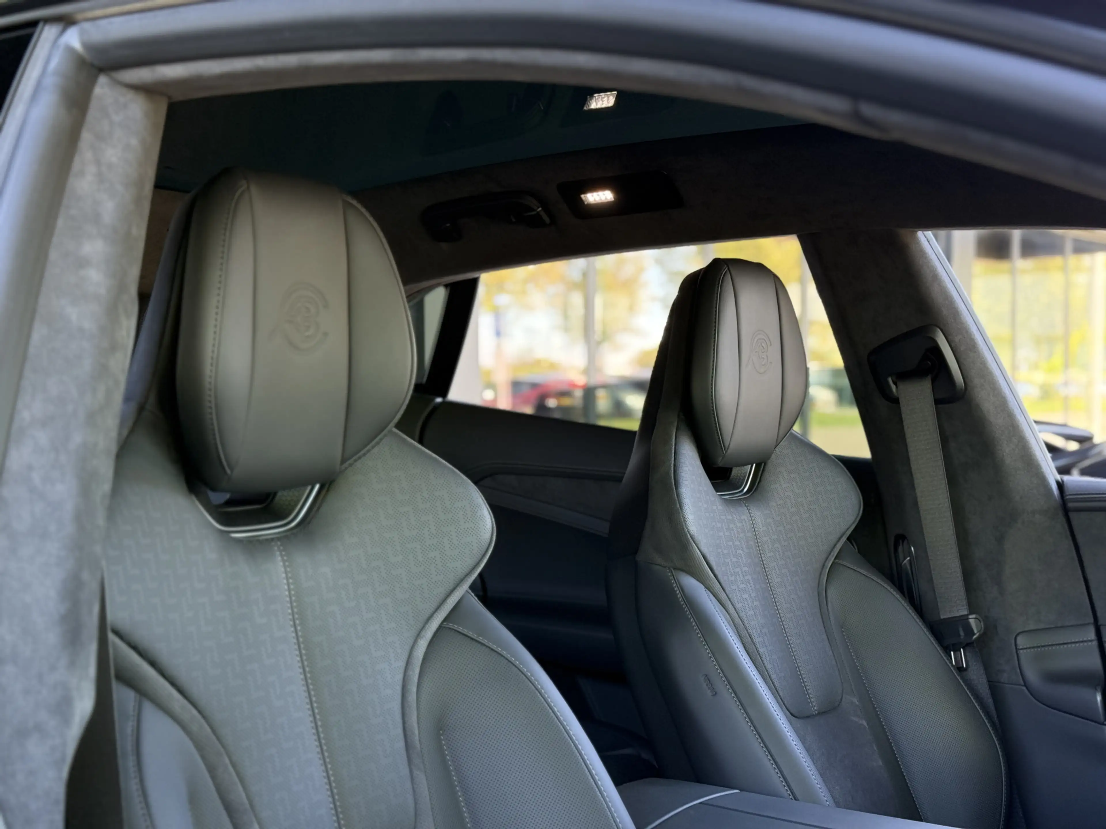 Lotus Emeya R 102 kWh Keramische remmen ALLE opties — photo 11