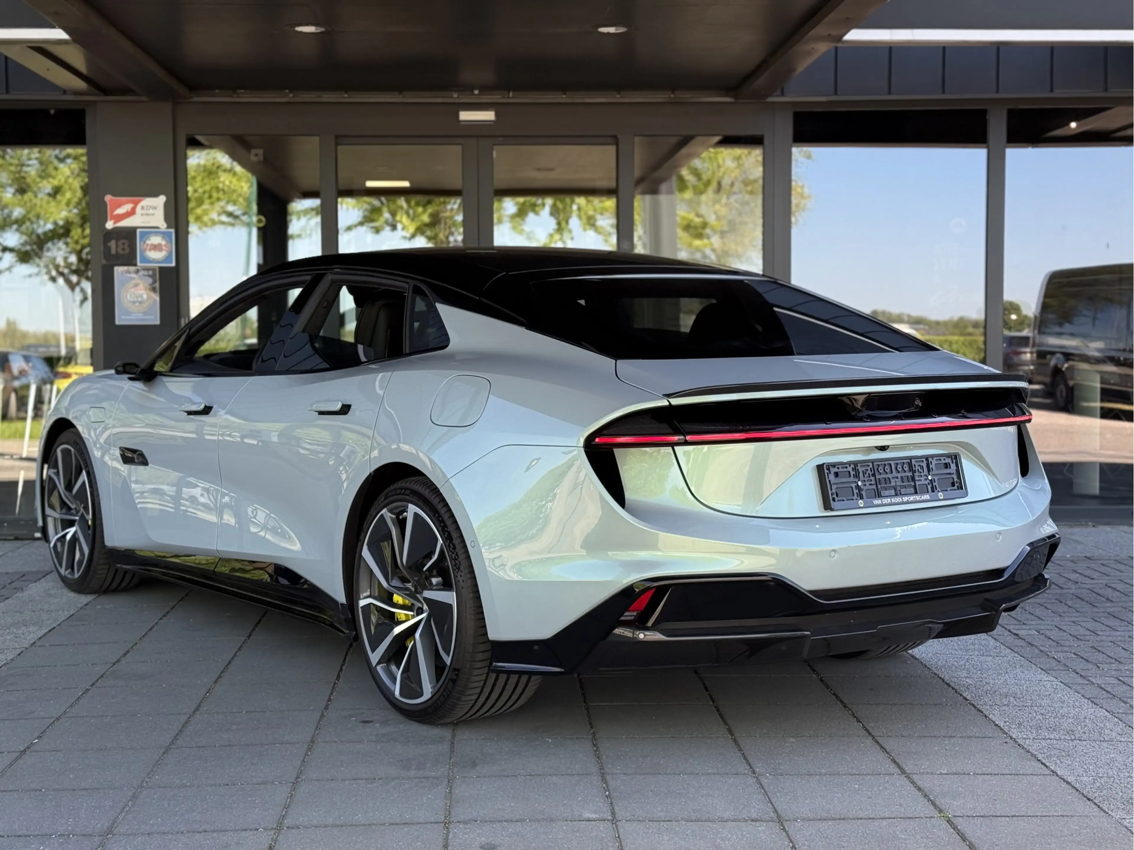 Lotus Emeya R 102 kWh Keramische remmen ALLE opties — photo 7